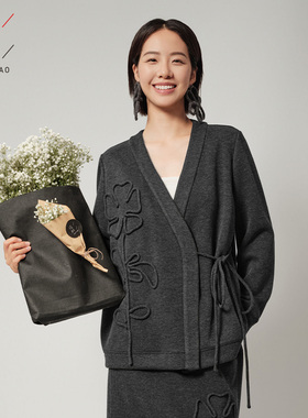 佐料原创设计时尚简约V领花朵系带新中式短外套上衣女装ZDC4W123