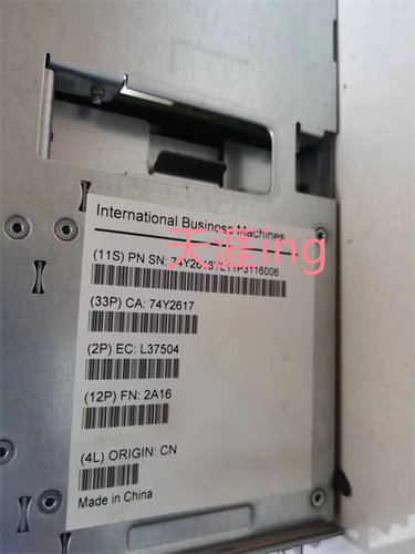 IBM 2A16 8-slot SAS SFFMedia Backplane SATA 74Y2616 74Y2617