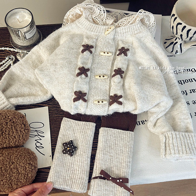 韩国女童蕾丝连帽毛衣秋冬儿童牛角扣开衫外套宝宝百搭加厚针织衫