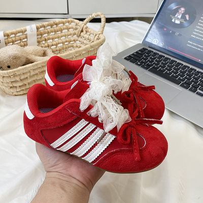 313233小码女鞋德训鞋女士2026新款红色巨好看经典百搭休闲板鞋34