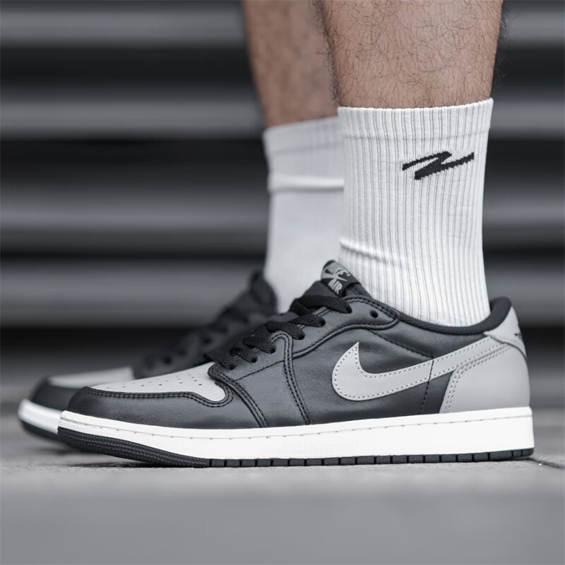 耐克男子系带复古休闲篮球鞋