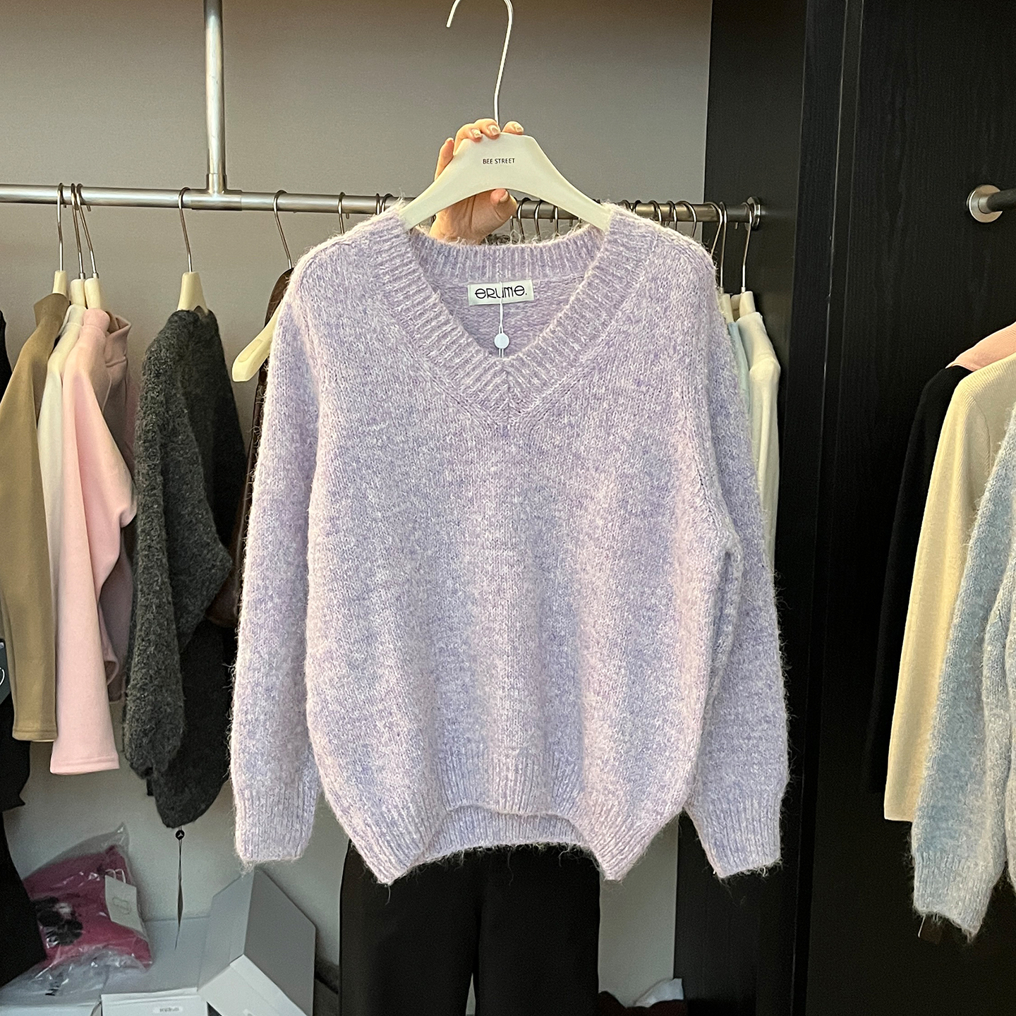 慵懒风v领针织衫女高级感毛衣冬