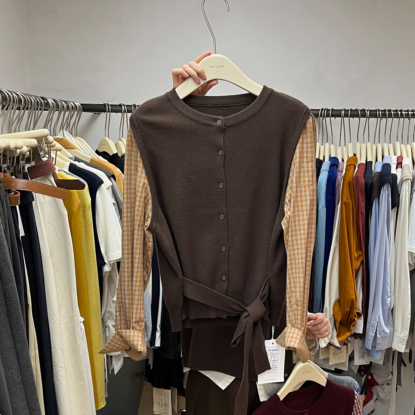 针织背心拼接格子衬衫女假两件