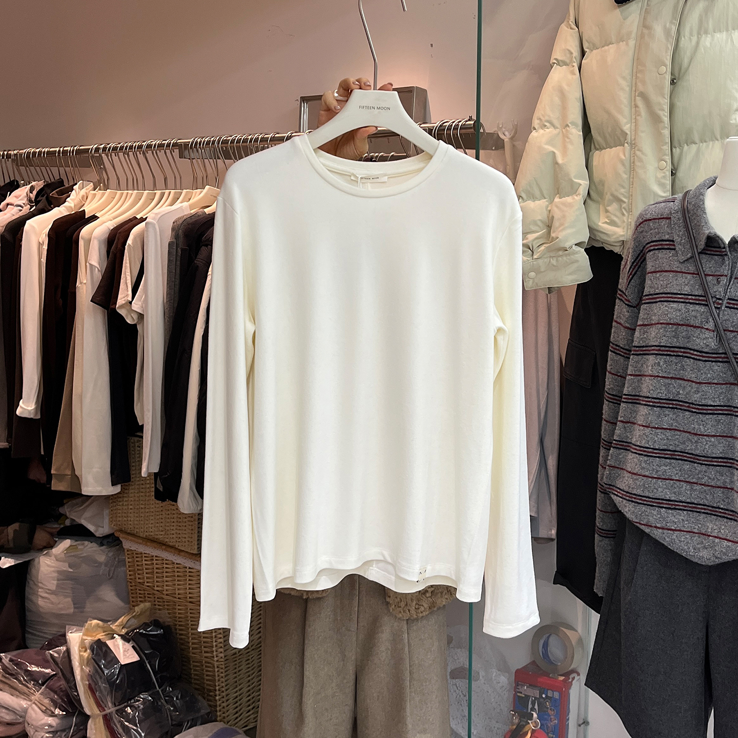 秋冬宽松圆领磨毛纯色长袖T