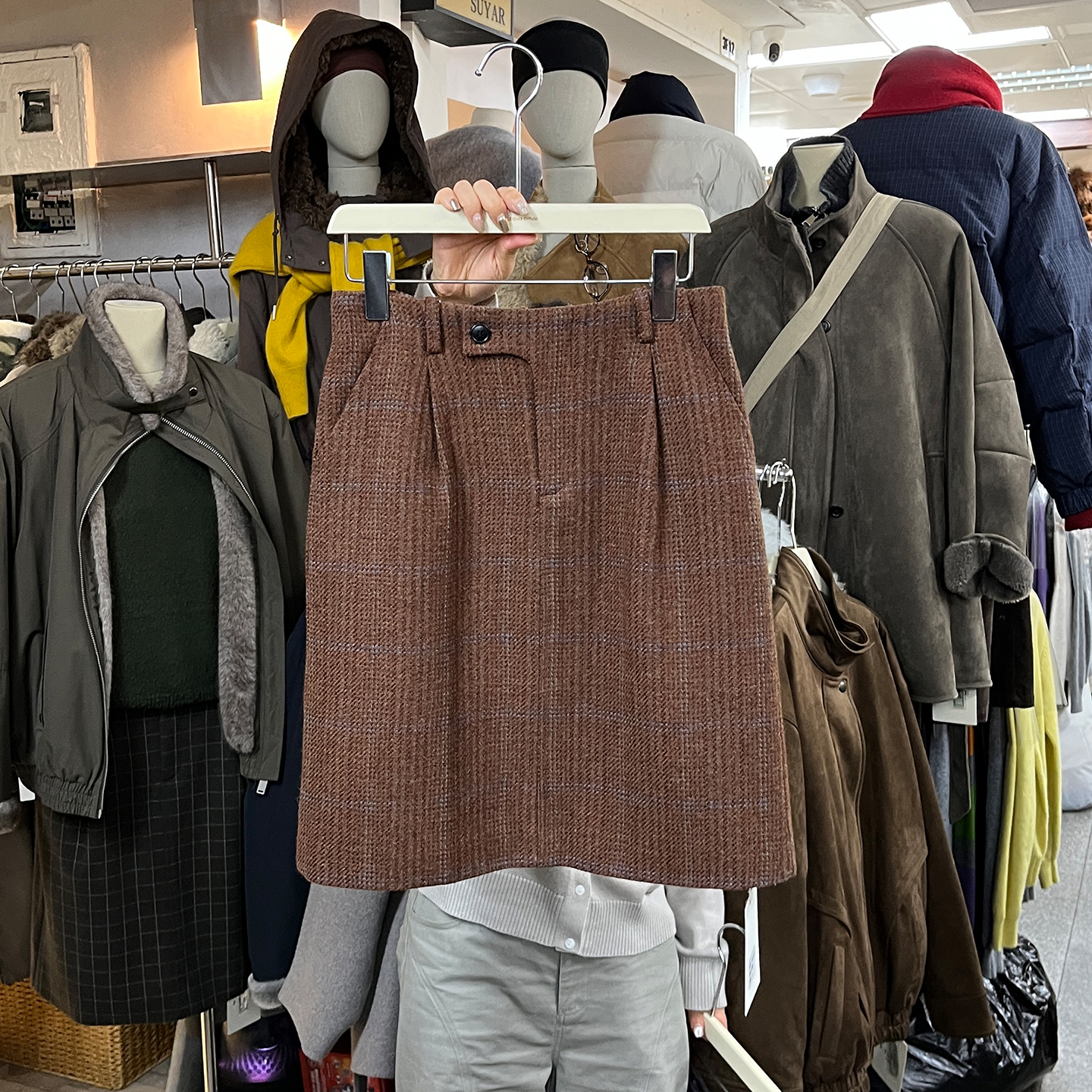 直筒毛呢半身裙暗条纹短裙