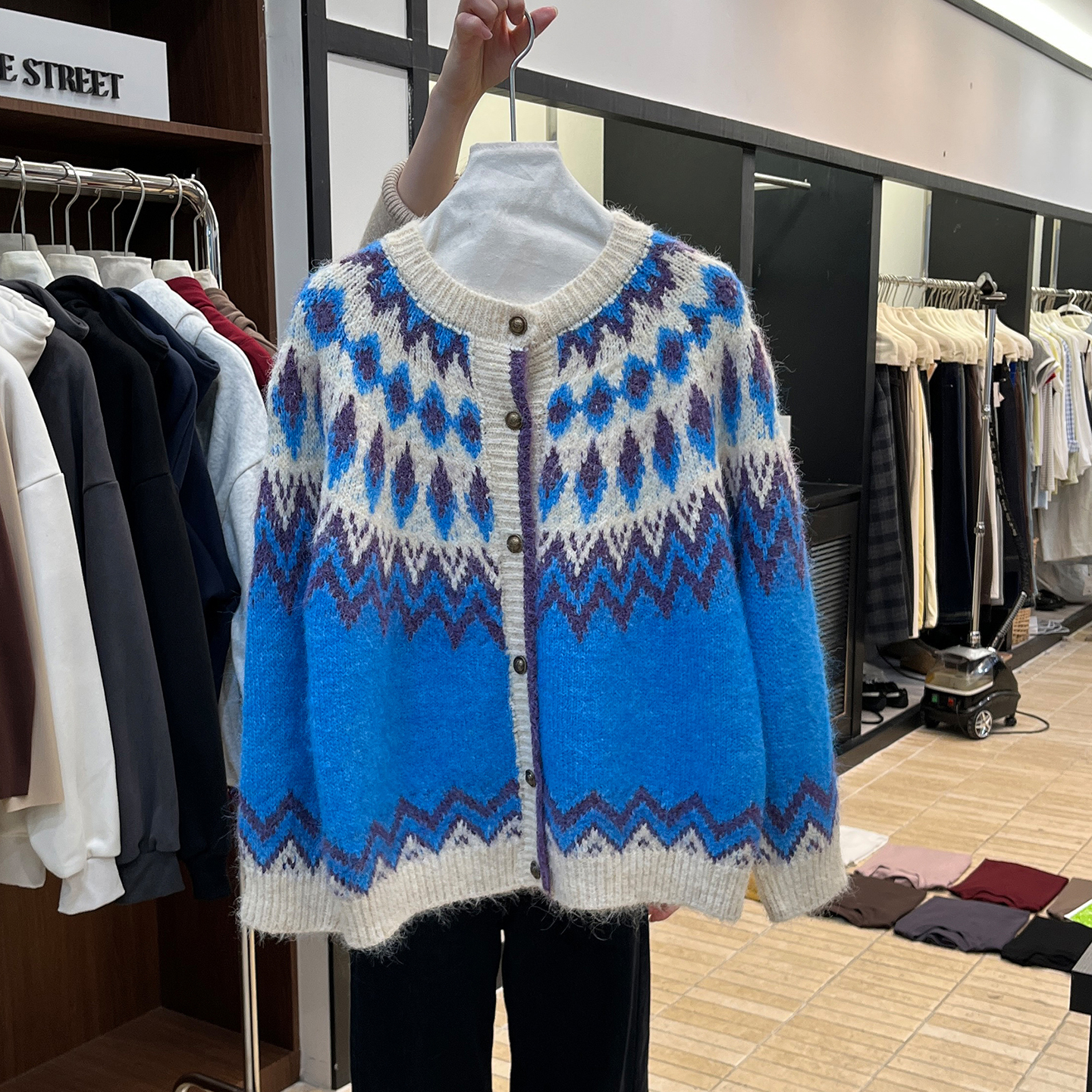 圆领碎花宽松毛衣开衫外套