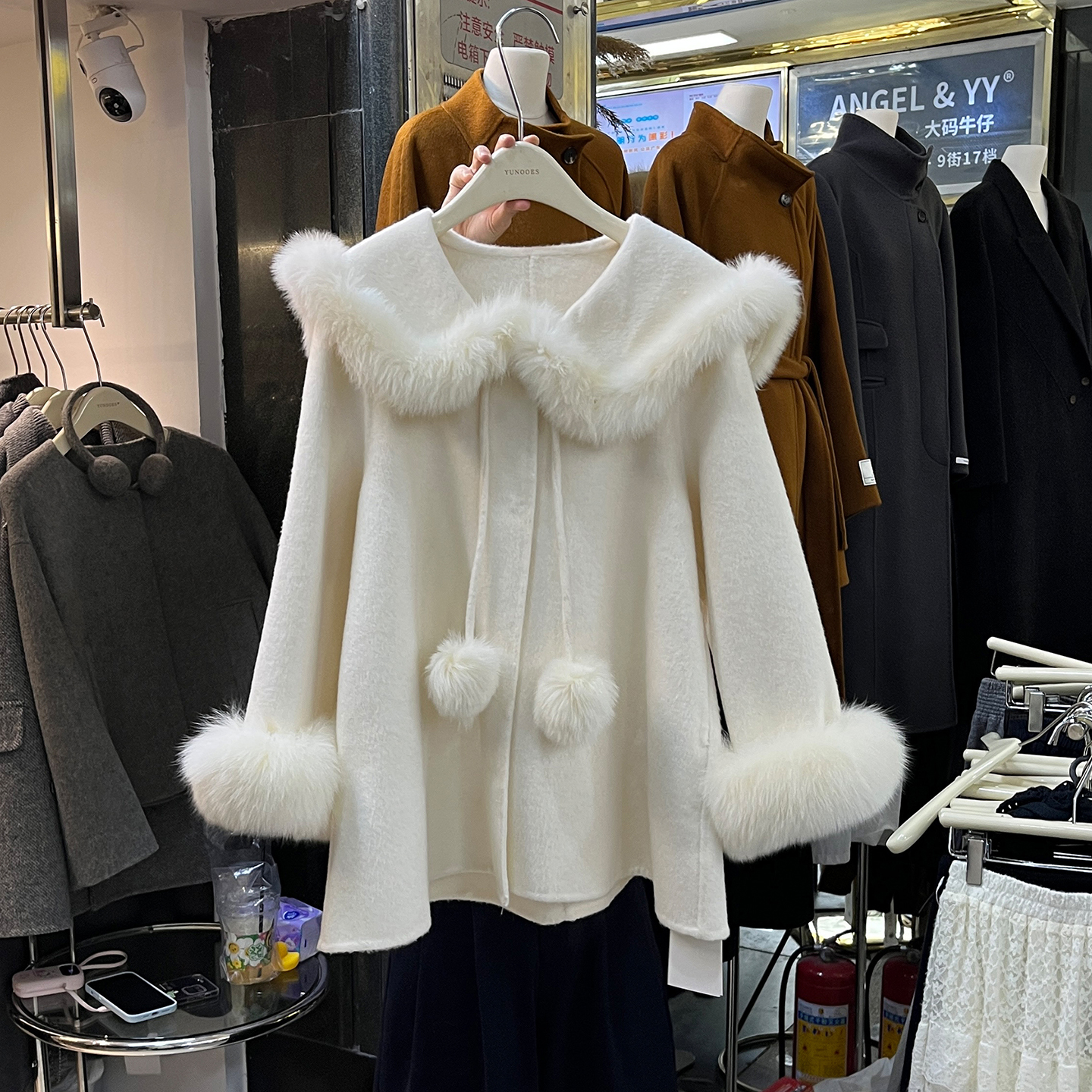 羊绒毛领披肩翻领毛呢外套女