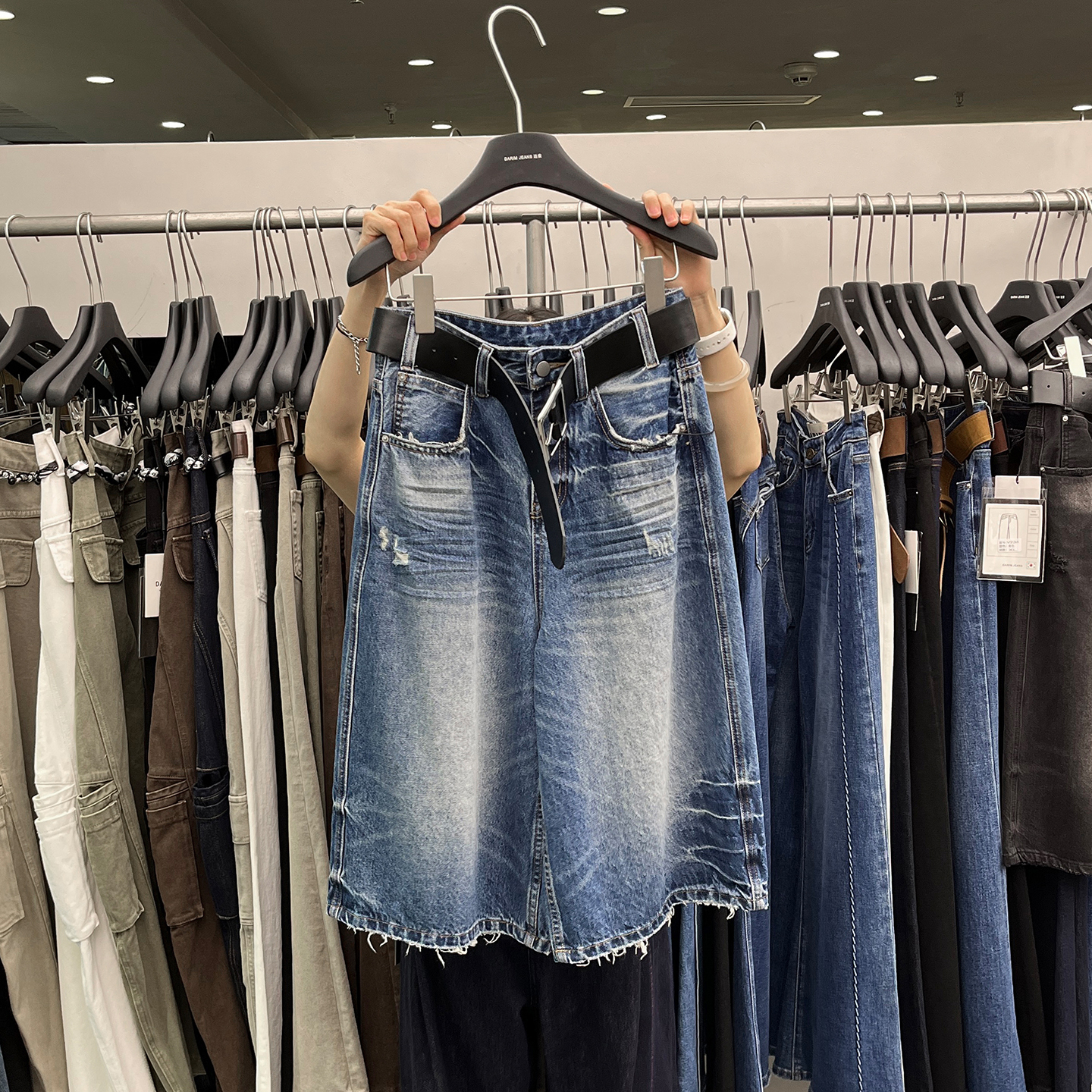 宽松阔腿裤毛边牛仔裤女五分