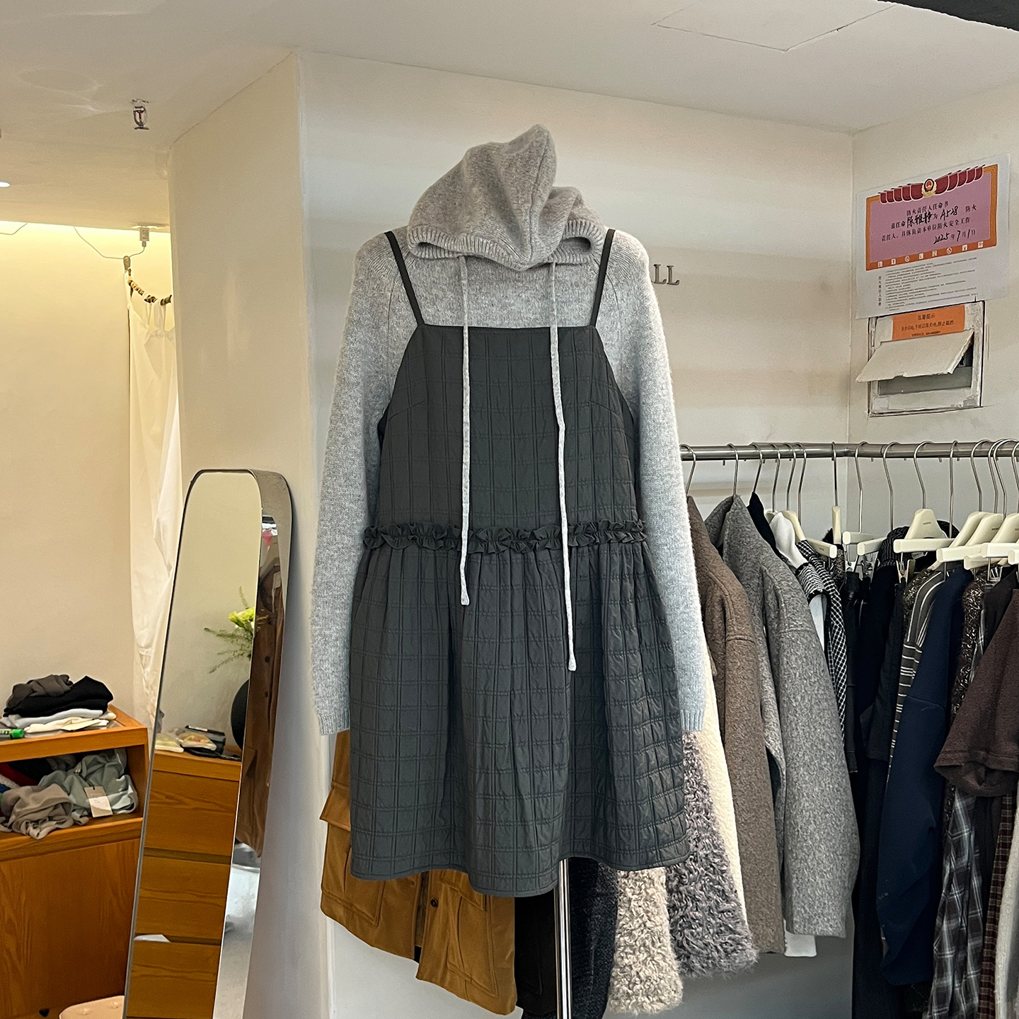 木耳花边吊带裙女无袖连衣裙短裙