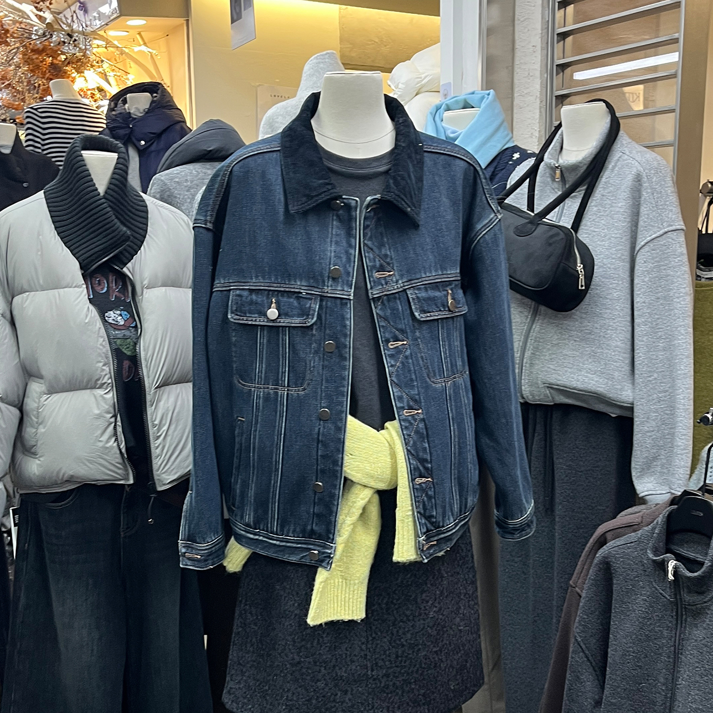 宽松灯芯绒翻领加绒牛仔外套女