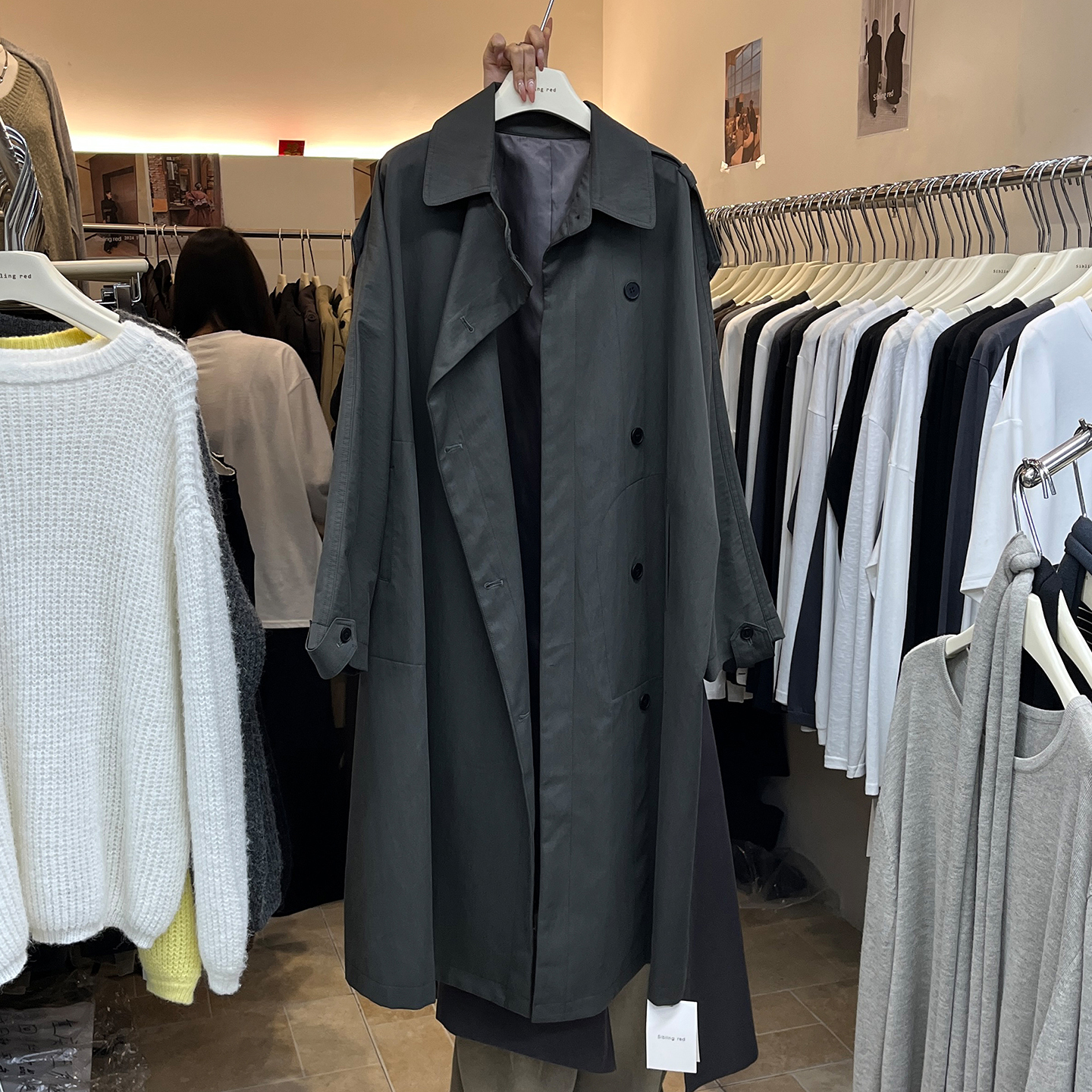 宽松显瘦中长款翻领风衣外套