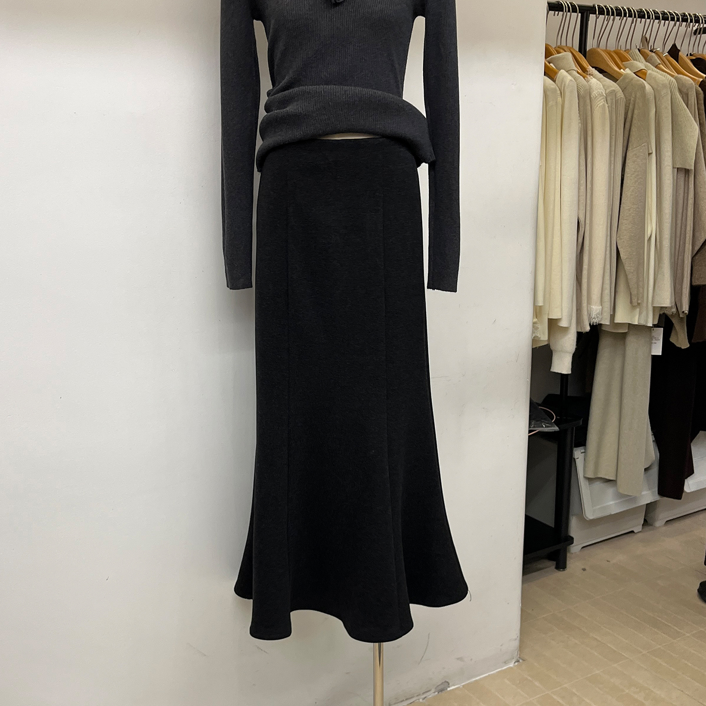 中长款毛呢加绒鱼尾半身裙