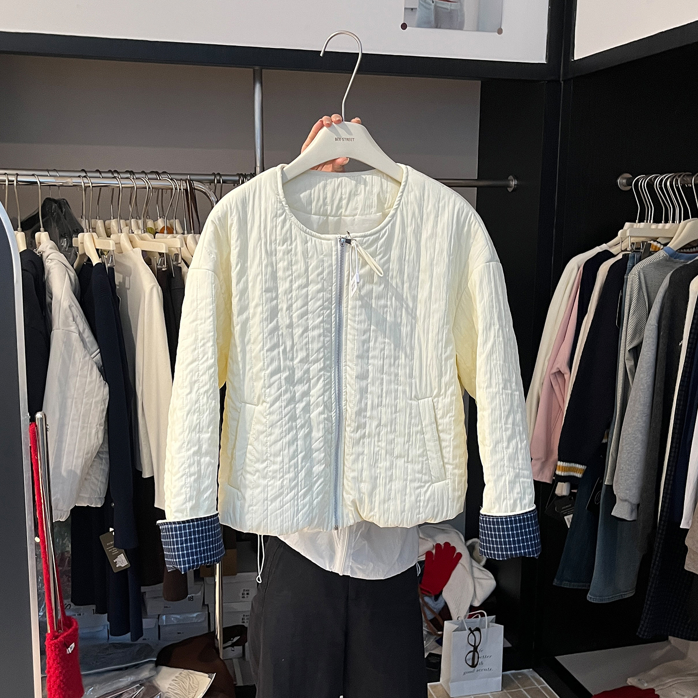 韩系绗缝棉衣女撞色拼接圆领棉服