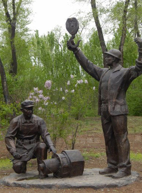 大型劳动工人主题玻璃钢雕塑