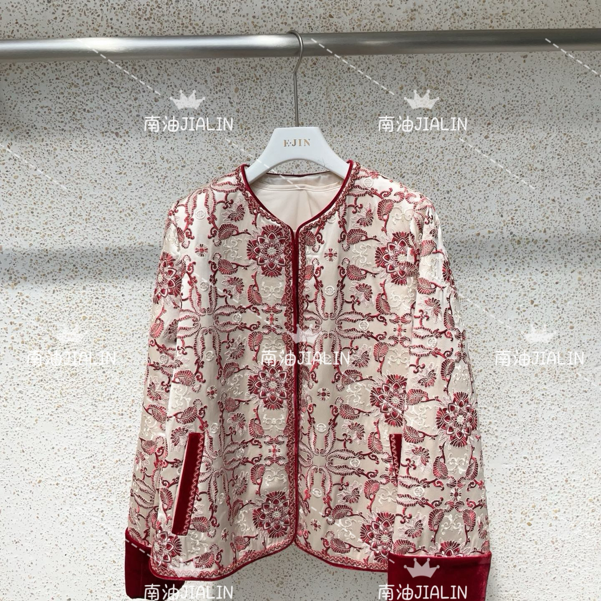 阅悦冬上新八达通桑蚕丝棉短外套jl-YS1-FU3501