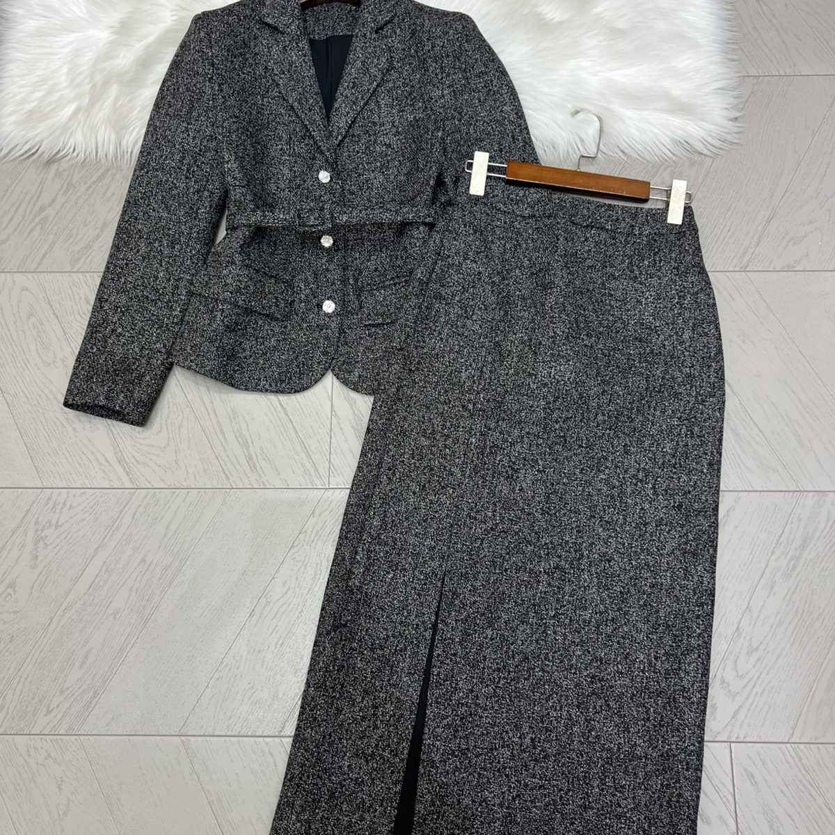 阅悦西装半身裙高级感两件套装(配腰带)（含70羊毛）A9463