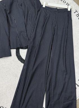 阅悦-26年早春条纹花瓣上衣+直筒裤套装（含30羊毛）A9623