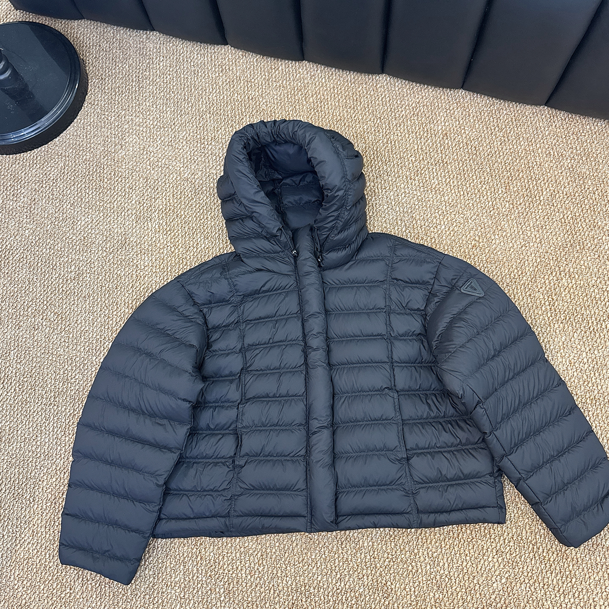 阅悦欧货爆款连帽排骨保暖羽绒服外套三角标排骨