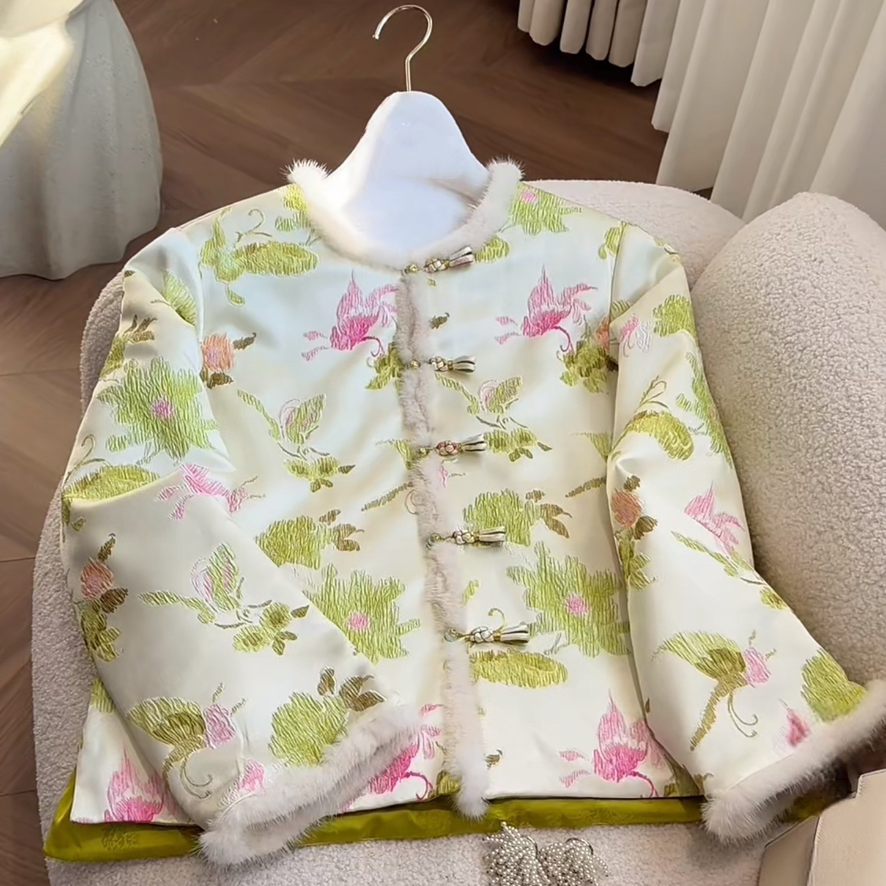 阅悦真丝冠乐皱水貂毛国风保暖棉服外套（含100真丝）YS26-G30