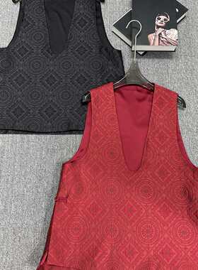 阅悦26年早春法式深V领提花叠穿时尚开衩百搭马甲252698