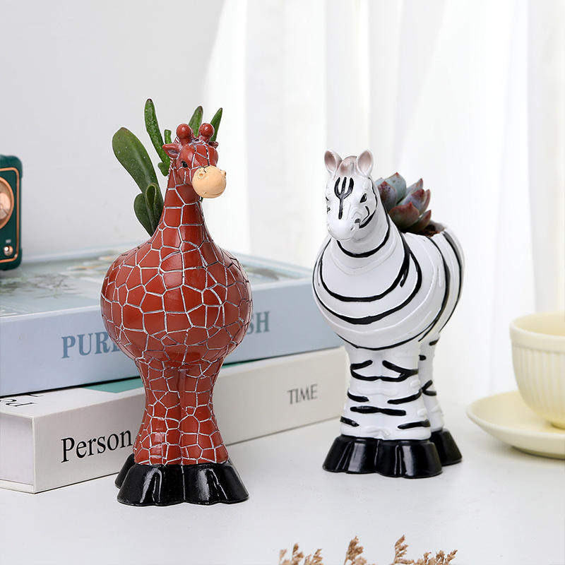 创意款高脚花盆装饰家居斑马摆件特色小鹿装饰家居书架装饰品