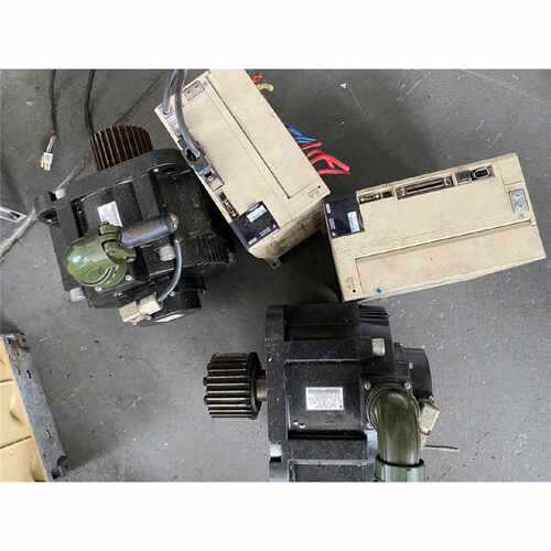 议价SGDV-200A01A002000SGMGV-30ADC61安川伺服马达套装 测试包好