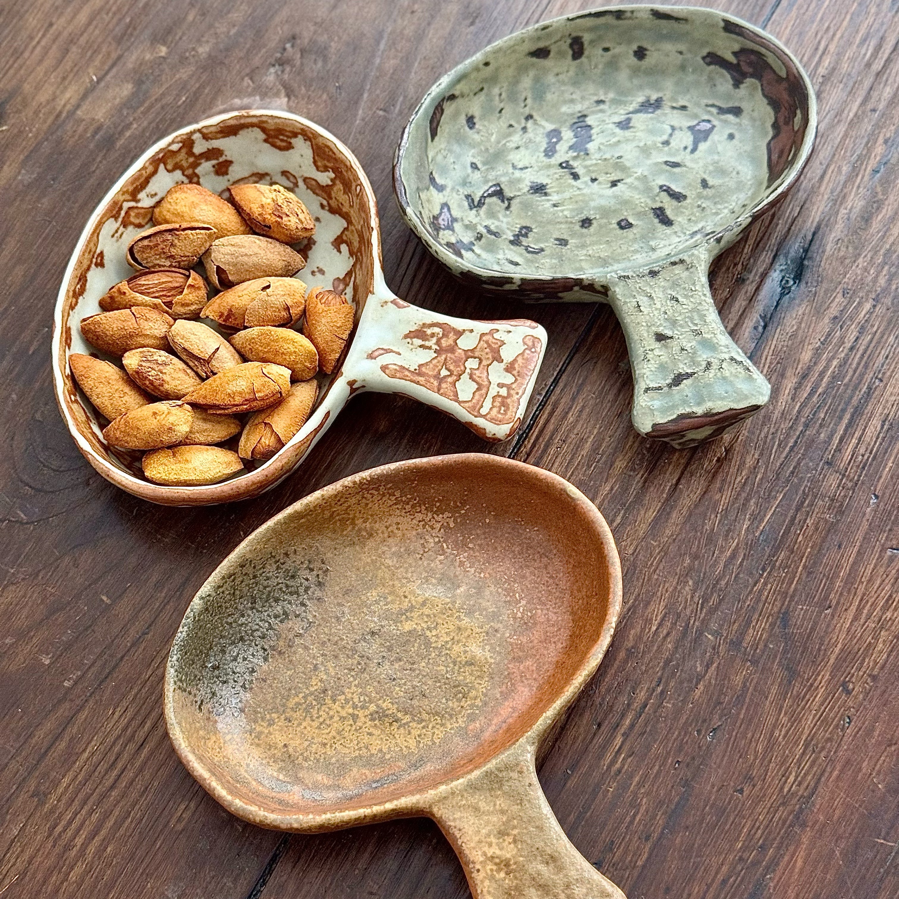 漫生活老板娘复古带把手味碟家用蘸料碟粗陶酱油碟小吃碟凉菜碟