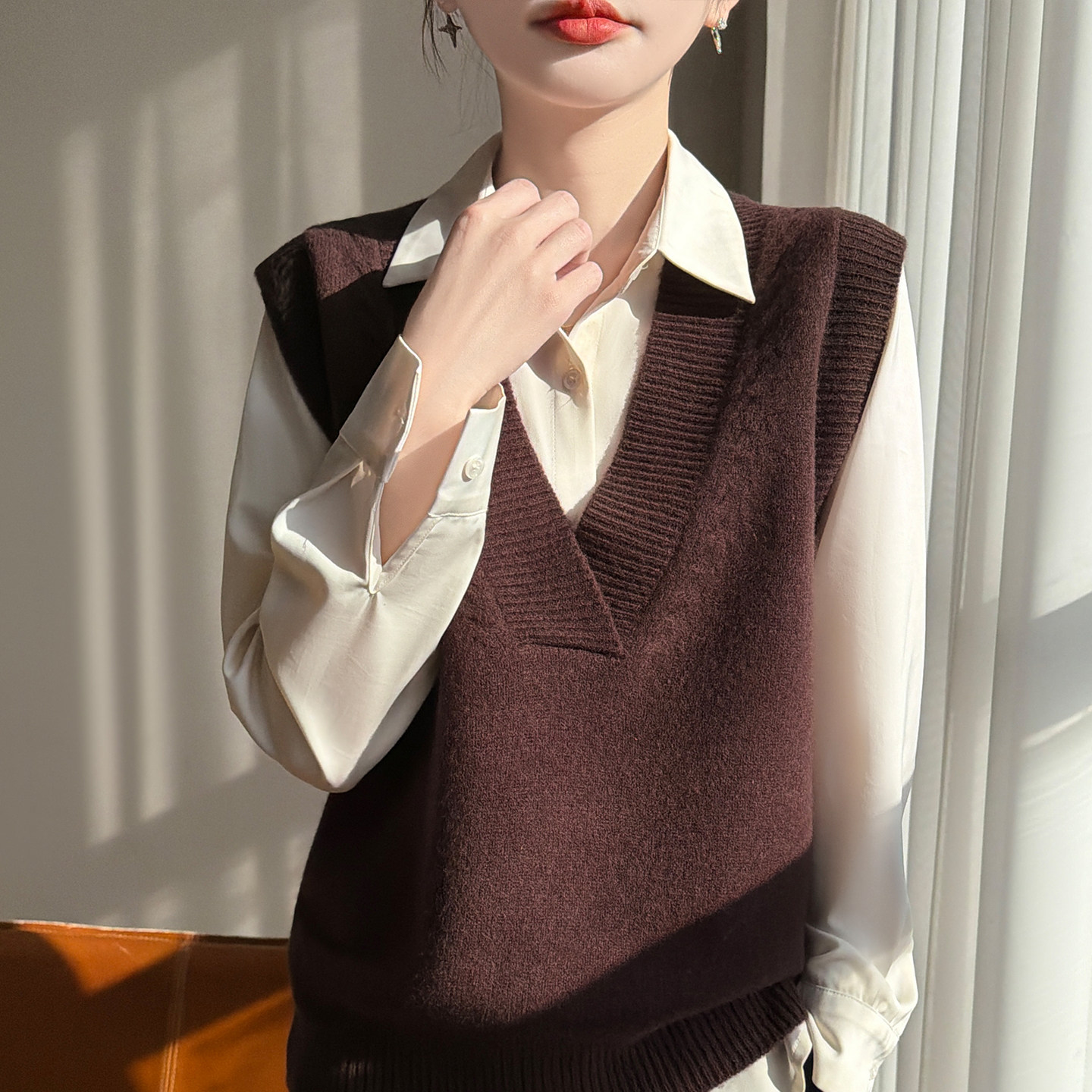 高端纯羊毛马甲女士叠穿V领短款无袖羊绒背心针织打底衫毛衣坎肩