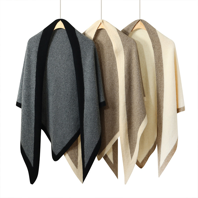 2025秋冬新款100%羊毛针织保暖披肩女薄款百搭色斗篷护肩颈三角巾
