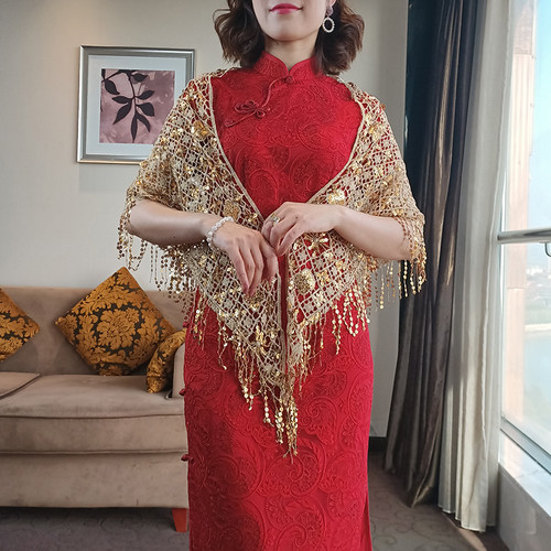 金色亮片流苏配旗袍婚礼三角巾