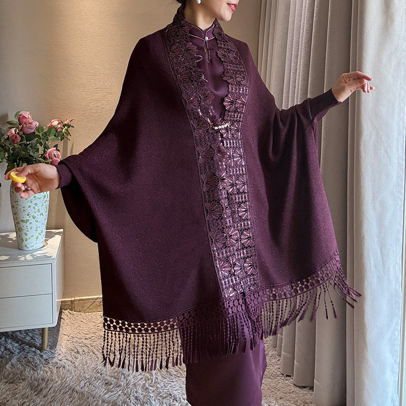 2026年秋紫红色披肩喜妈妈婆婆婚宴旗袍外搭礼服斗篷贵气中年洋气