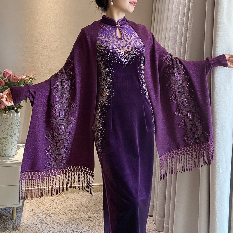 2026年秋刺绣披肩紫色旗袍外搭婚礼妈妈喜婆婆披风斗篷中式带袖女