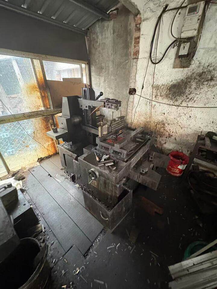 3月25日嘉兴存放于平湖市钟埭街道大力村董家浜5号的数控线切割机床8台网络拍卖公告