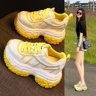厚底9cm增高黄白拼色老爹鞋女2026新款软皮耐脏显脚小休闲运动鞋