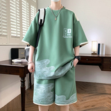 绿色