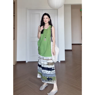 柔美俏皮风套装绿色中长款T恤印花半身裙夏百搭高级感气质两件套