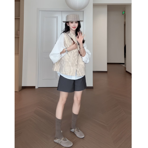 早春韩系雪纺马甲短裤三件套