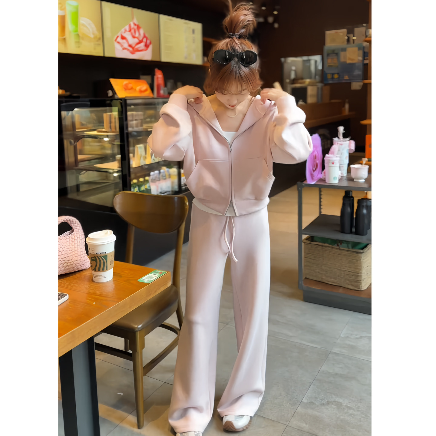 韩系高级感减龄穿搭粉色休闲运动套装春季连帽卫衣显瘦长裤两件套