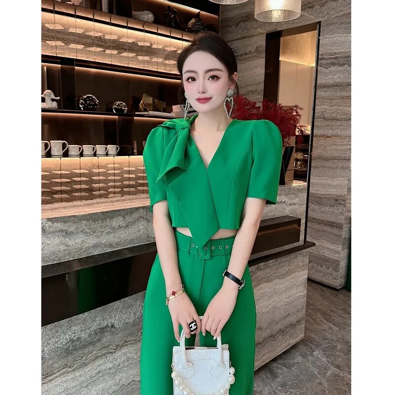 2023年夏季绿色西装套装女修时尚套装