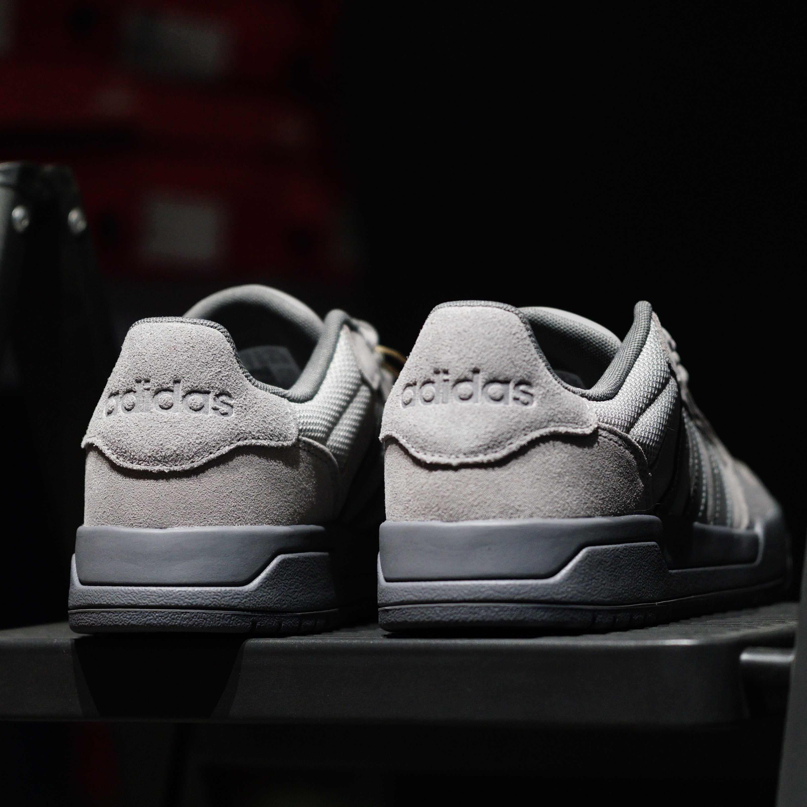 Adidas阿迪达斯男子秋冬板鞋高级舒适百搭经典舒适运动鞋ki8456