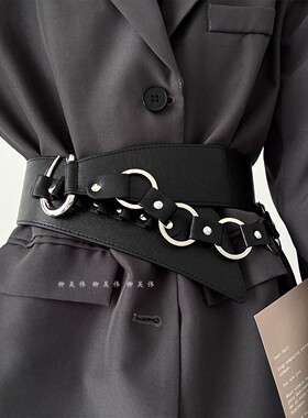 辣妹~钩子设计感小众腰带配衣服~