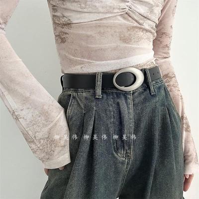 柳吴伟设计感腰带2025新款黑色简约百搭皮带女款配牛仔裤裙子装饰