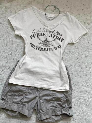 纯欲风字母印花V领短袖T恤女夏季新款纯欲辣妹掐腰设计感短款上衣