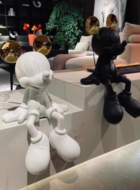 坐姿米奇摆件客厅电视柜酒柜餐边柜轻奢高档意式极简高级感装饰品