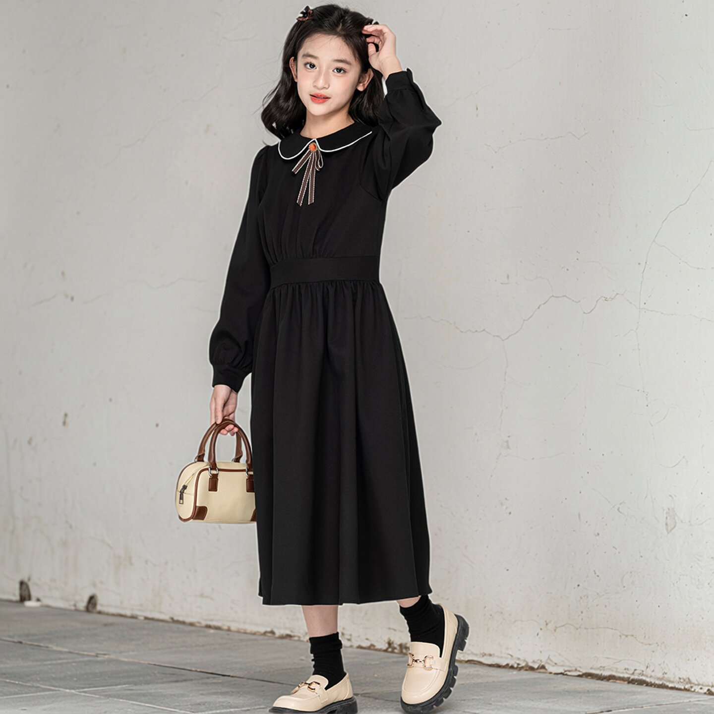 春秋冬季女童连衣裙洋气蝴蝶结娃娃领收长袖腰显瘦气质加绒公主裙