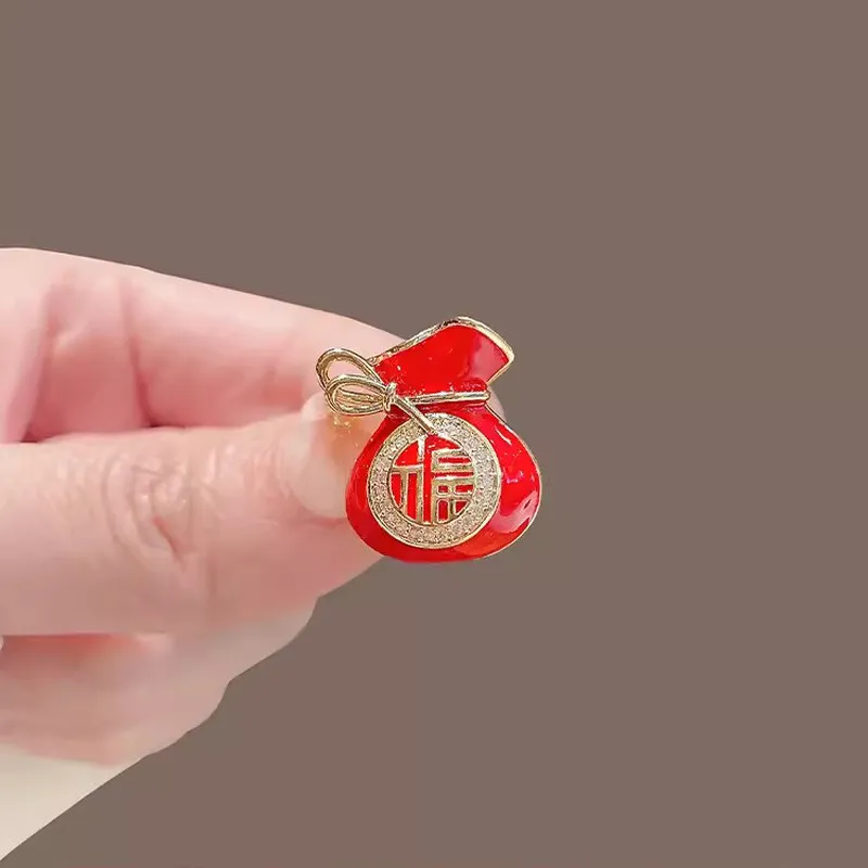 福气满满胸针中国风喜庆红色福袋胸花潮西装大衣别针配饰新年礼物