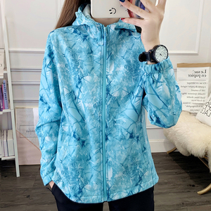 2024防风保暖软壳衣女士户外秋冬加绒加厚外套一体绒冲锋衣登山服