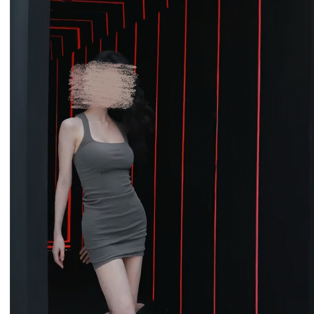网红方圆同款小众设计感吊带连衣裙女夏季新款性感辣妹包臀短裙子图片