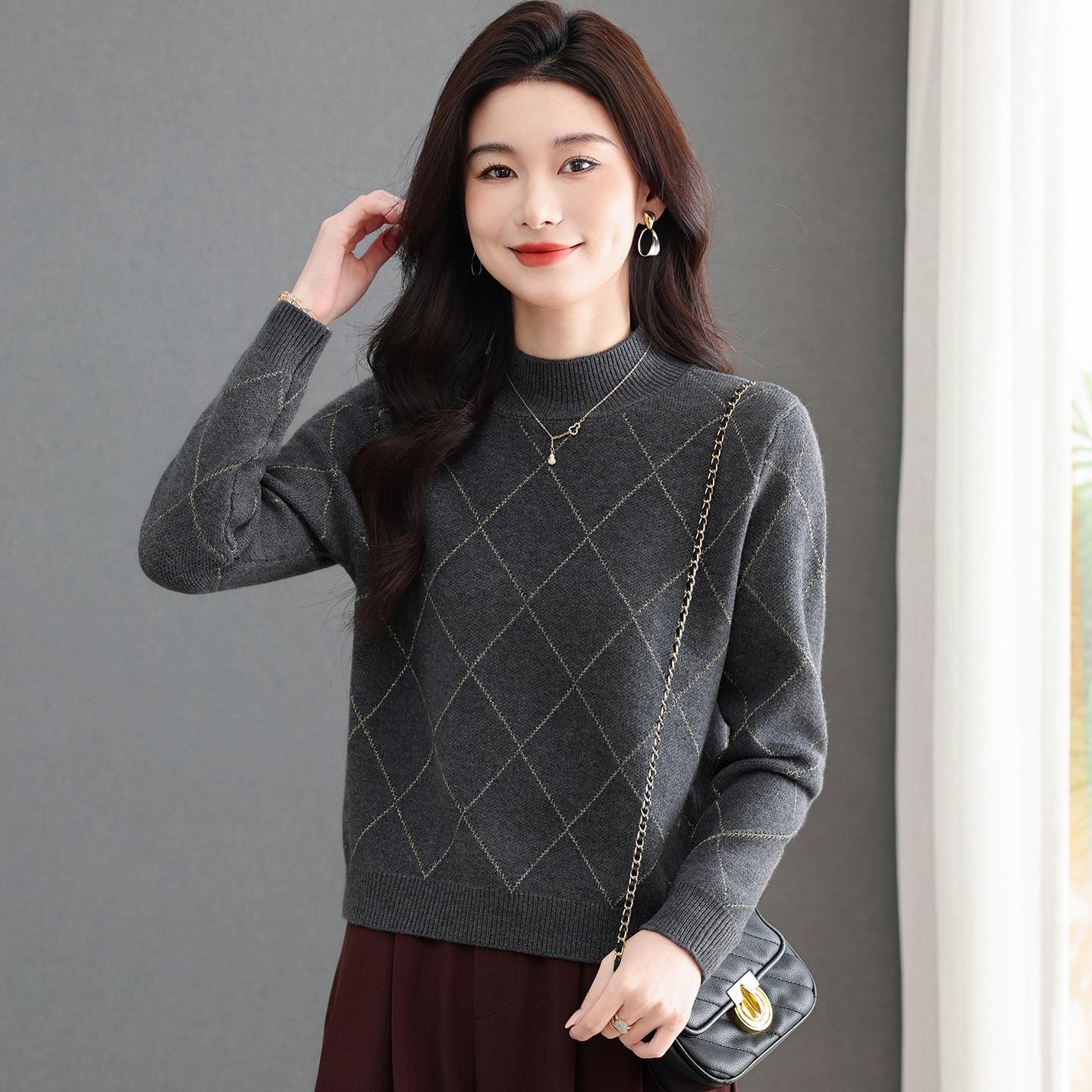 新款秋冬半高领毛衣女士短款宽松显瘦亮丝格子针织打底衫内穿外搭