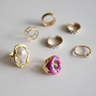 「甜飒」设计师款欧美风戒指配卫衣大衣毛衣裙子卫衣T恤显白美艳